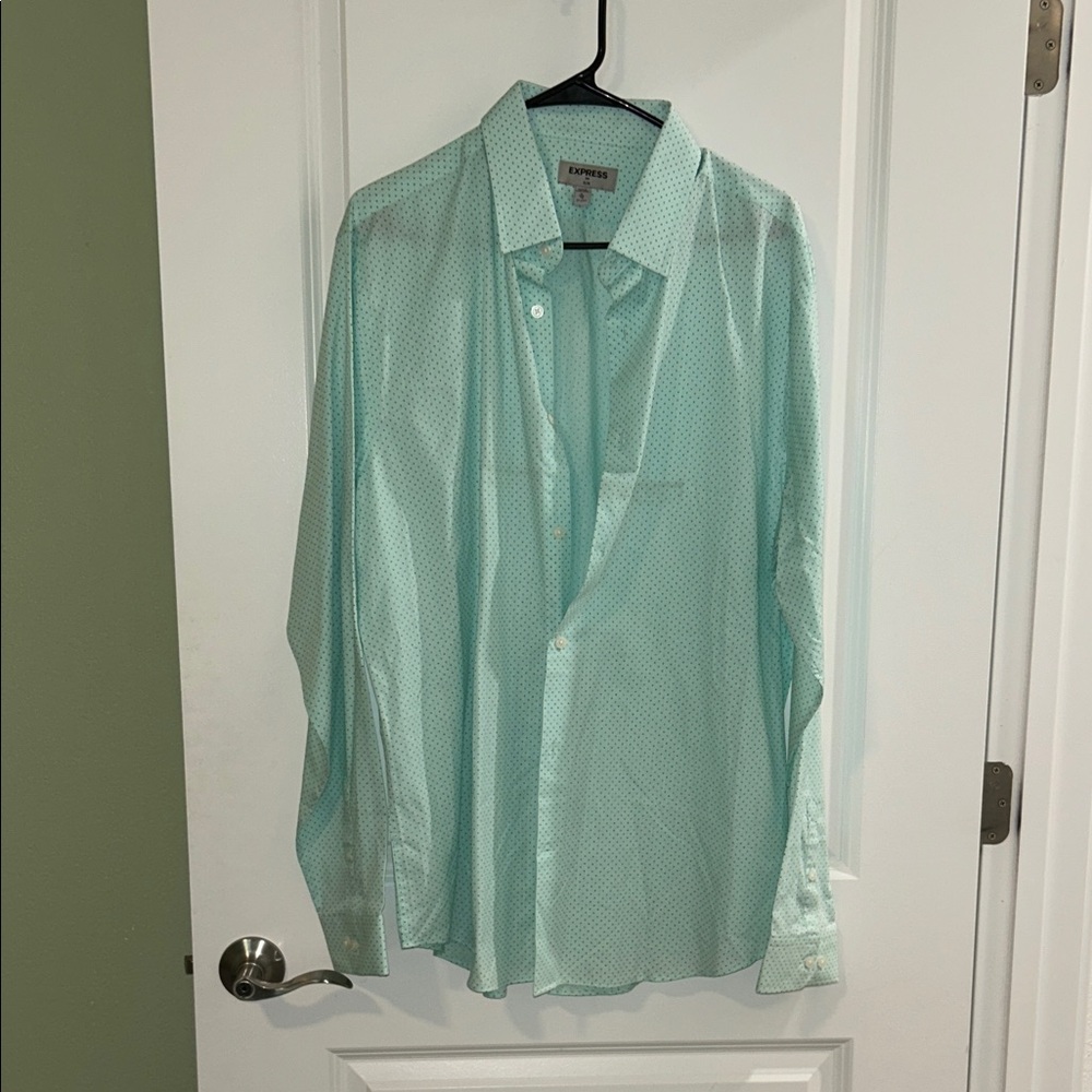 Express Mint Green Casual Button-Down Shirt